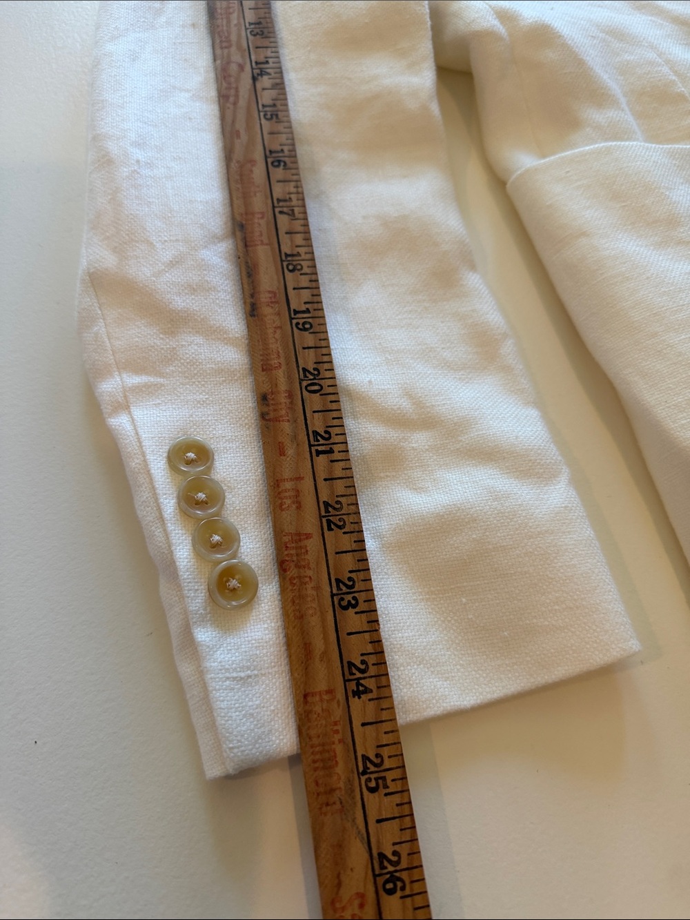 Todd Snyder White Linen Blazer with Gold Buttons Sz 40S.  SEE PICTURES. - Picture 11 of 11